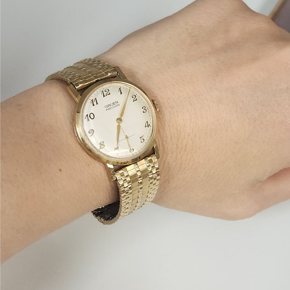 Vintage Gruen Precision Manual Wind Watch with small Seconds and Original box - Picture 4 of 9